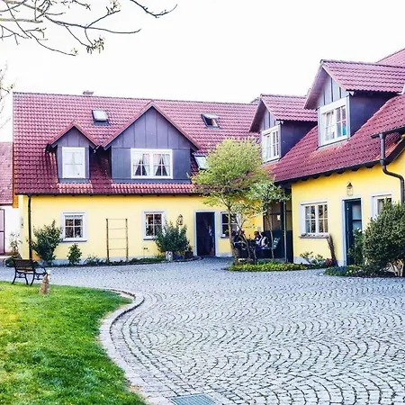 Konukevi Sankt Urban Sommerach