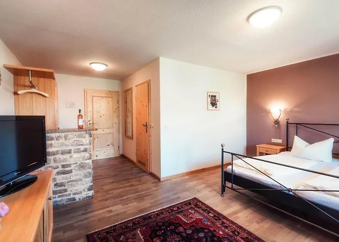 Konukevi Sankt Urban 4*